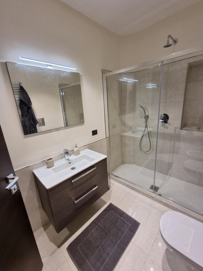 Il Papero A Napoli Apartment ภายนอก รูปภาพ